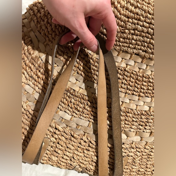 *Basket/bag with leather handle - Picture 5 of 7